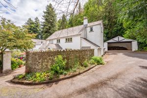 Front Elevation and Garage- click for photo gallery